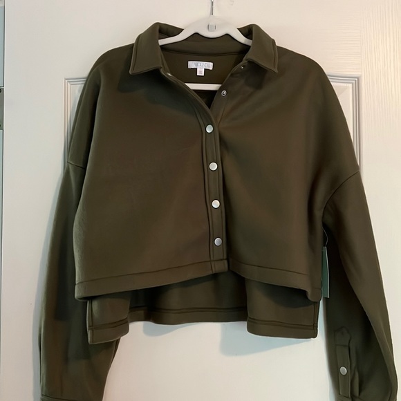 Abound Jackets & Blazers - NWT Green Abound Cozy Crop Jacket